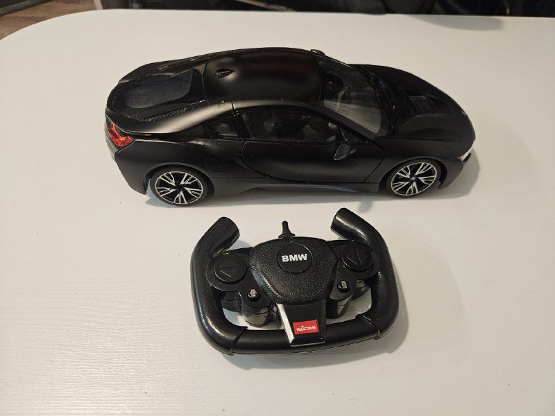 Машинка на радиоуправлении BMW