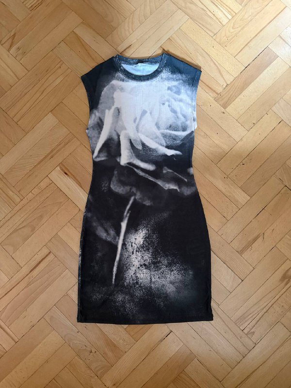 Черное платье, платье с розой, платье в горошек, платье зелено-голубого цвета, бежево-розовое платье 2