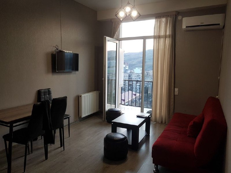 Квартира 2 спальни, 60 м2 у метро Дидубе 6