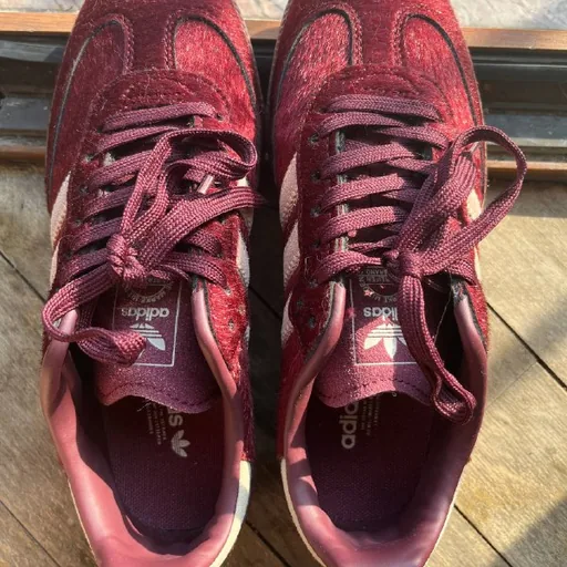 Кроссовки adidas