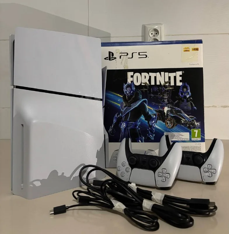 PS5 Slim с аккаунтом 1