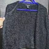 Чёрный пушистый кардиган H&M 2
