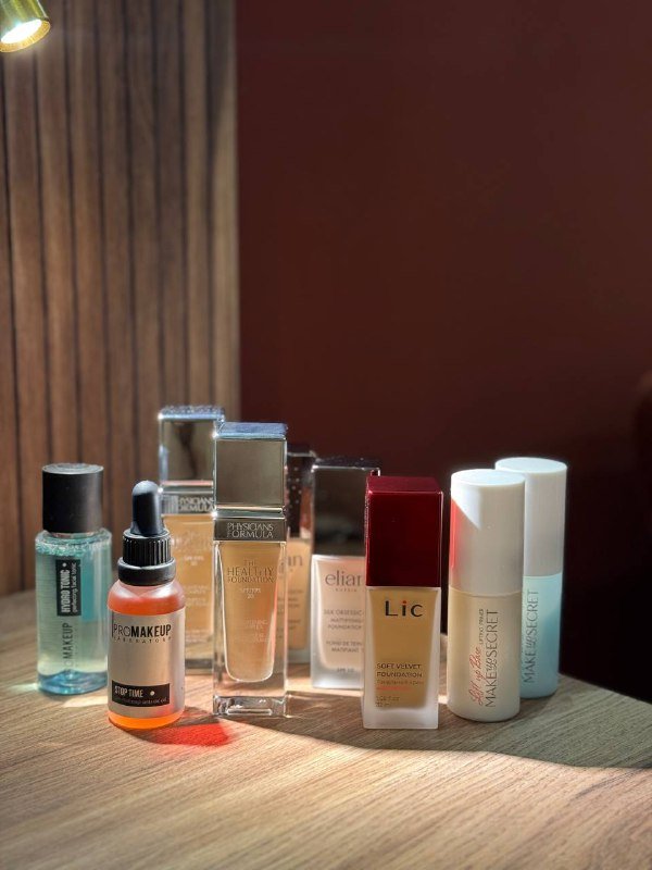 Тональные кремы, базы, тоник, масло, консилеры, палетка теней