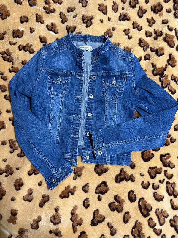 пиджак мужской темно синий XL, куртка женская ярко красная XS-S, куртка горнолыжная S, дубленка женская М, спортивный костюм женский М, джинсовка М 5