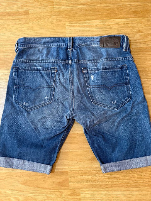 Джинсовые шорты мужские Diesel размер L 34 4