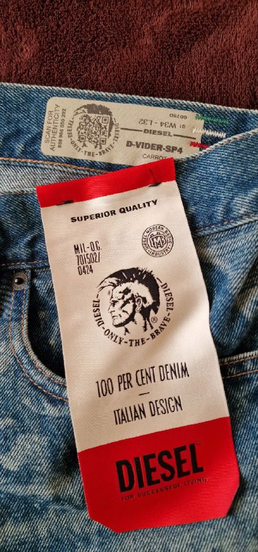 Мужские джинсы Diesel, бейсболка мужская Diesel, пляжные шорты Diesel 3