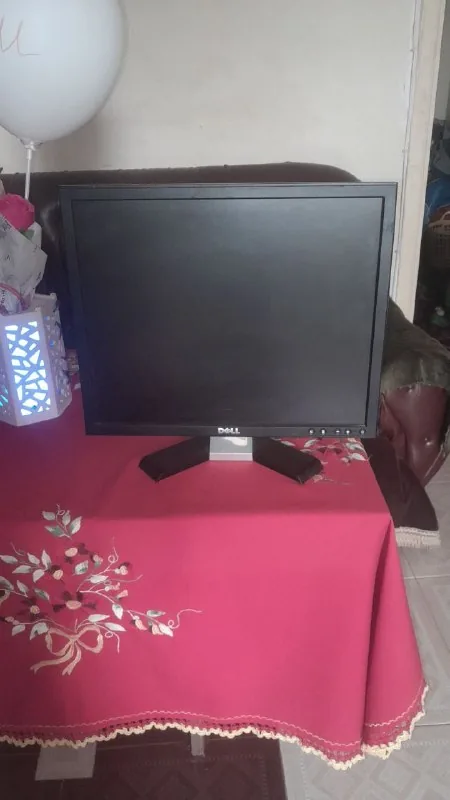 Монитор Dell