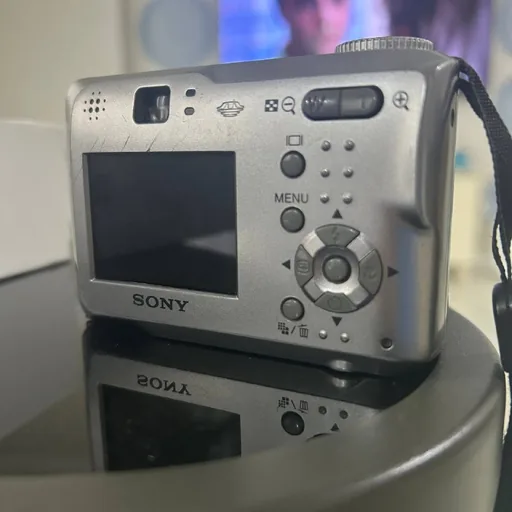 Sony Cyber-shot DSC-S80 цифровая камера