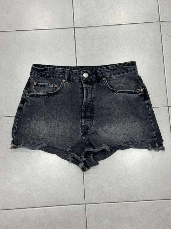 Шорты Zara