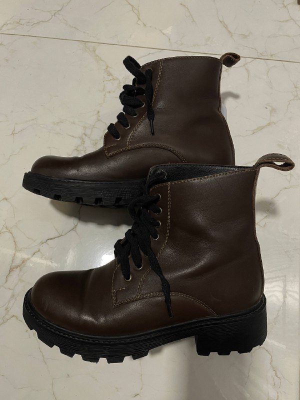 Кожаные женские ботиночки Размер 37/38