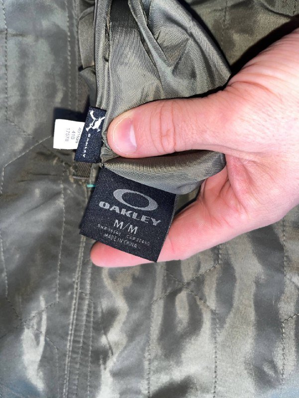 Реверсивная нейлоновая куртка Oakley, размер M 3