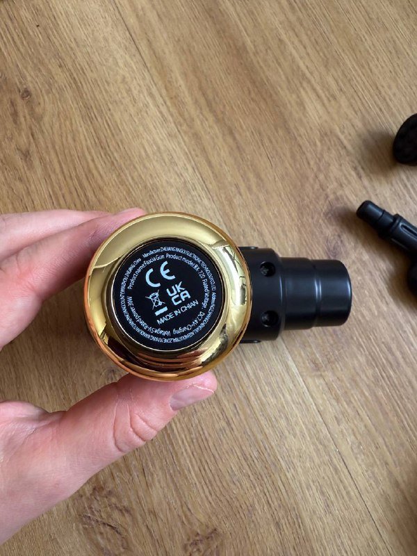 Портативный массажный пистолет 2