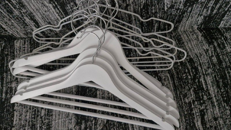 Набор вешалок, 10 обычных и 5 из jysk