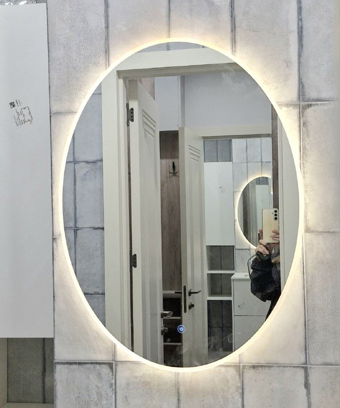 Зеркало с подсветкой для ванной