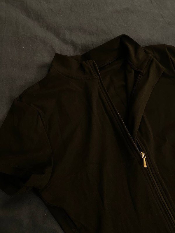 Женский базовый комбинезон шортами 3