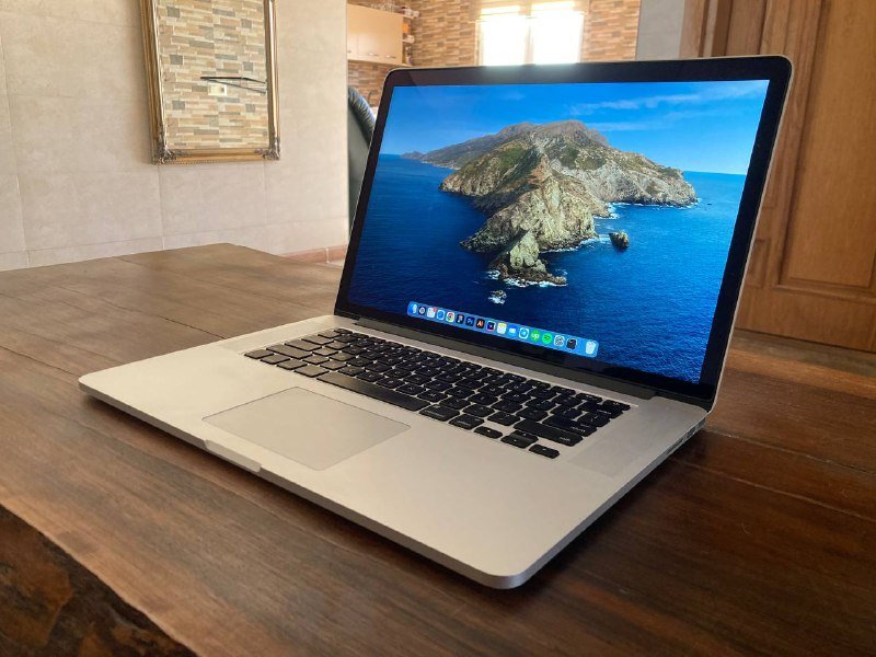 MacBook Pro 15.4 i7 16GB 512SSD 3