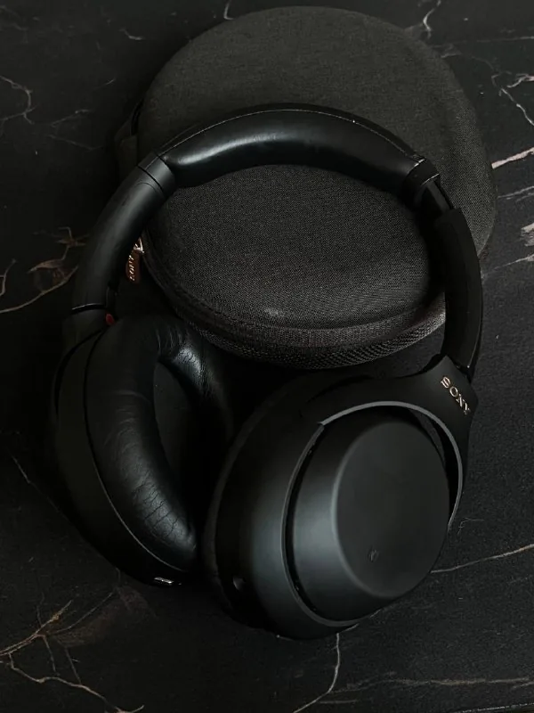 Sony WH-1000XM4 беспроводные наушники 1