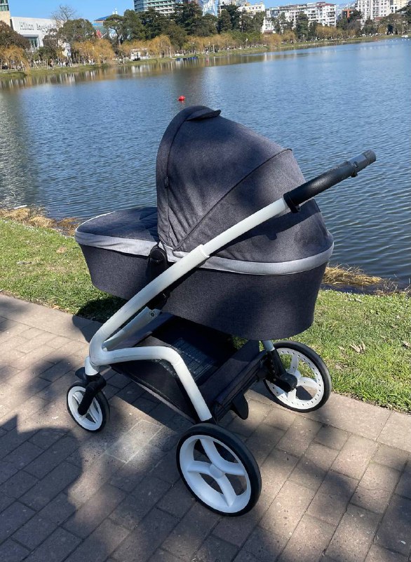 Коляска 4BABY COSMO 2в1 с блоками и москитной сеткой
