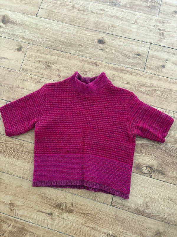 Свитер шерсть, красные брюки Zara, кофты, боди Wolford, белые брюки Zara, джинсы Benetton 7