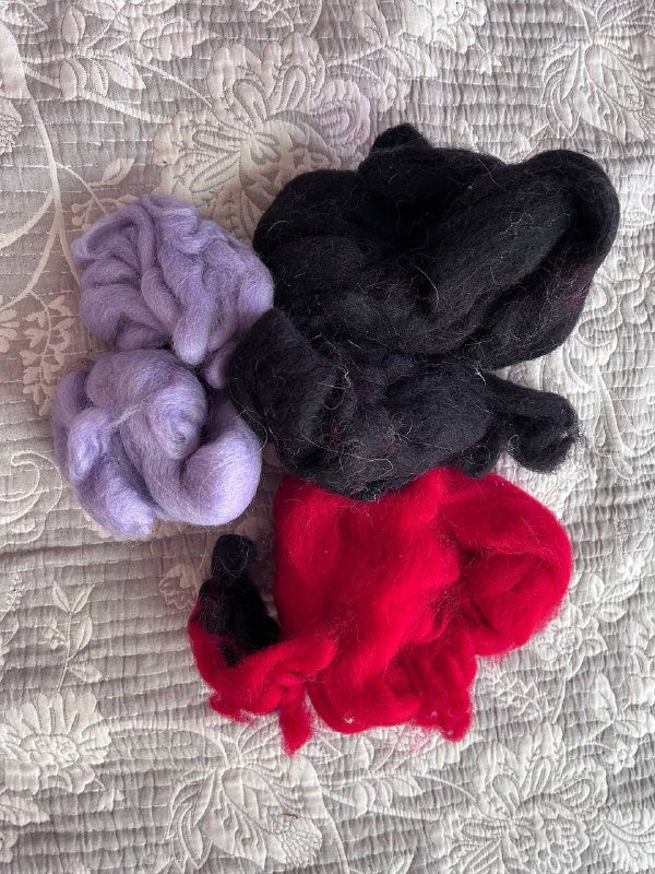 Пряжа, спицы, крючки, фурнитура, шерсть для валяния 4