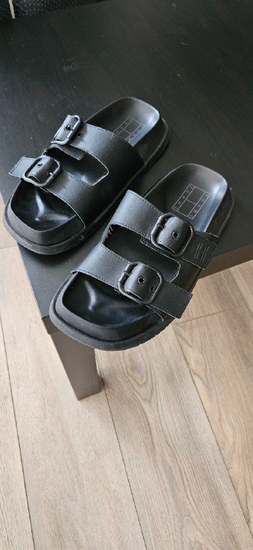 Женские сандалии Tommy Hilfiger черные 37-38