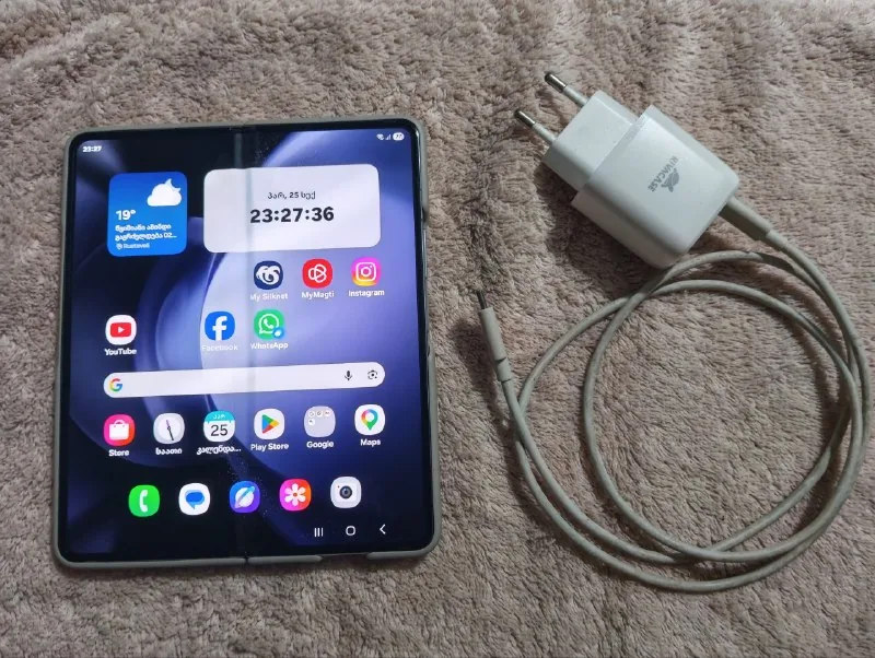Смартфон Samsung Z Fold 5 12/512 ГБ 1