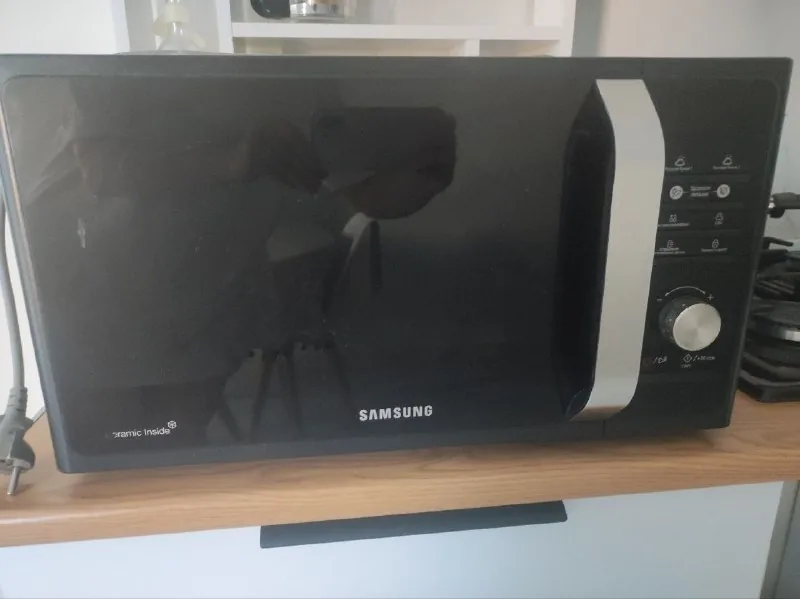 Микроволновка Samsung 1