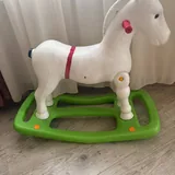 Машинка-толокар, боксёрская груша, кроватка, отпариватель, лошадка 6