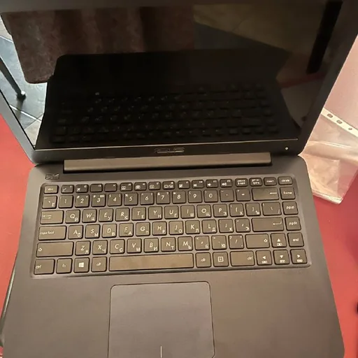 ASUS E402SA ноутбук