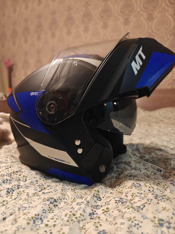 Модулярный шлем MT helmets с солнечными очками 4