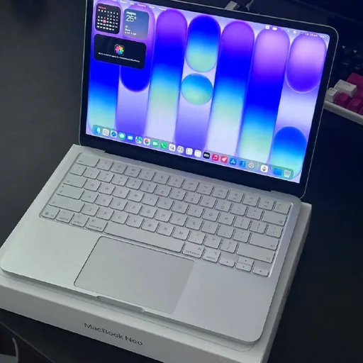 MacBook Neo 8/512GB, iPhone 13 128
