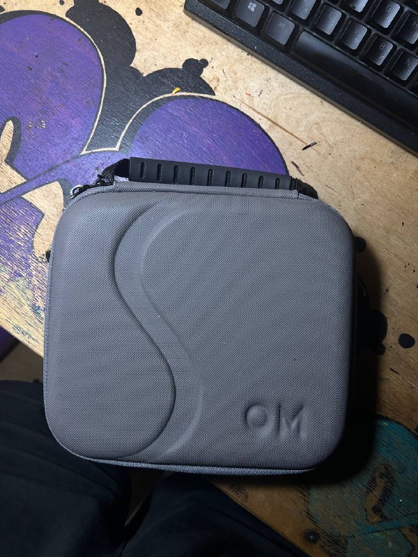 Стабилизатор для смартфонов DJI Osmo SE с кейсом 3