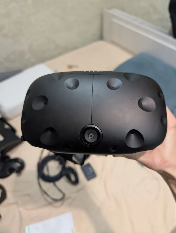 HTC VIVE VR шлем 1