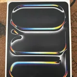 iPad Pro 13” M5 256 GB с Magic Keyboard и Apple Pencil 1