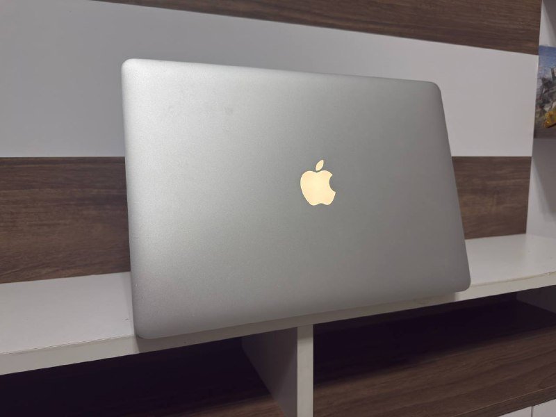 MacBook Pro 15" mid2012 8GB RAM 500GB SSD 2