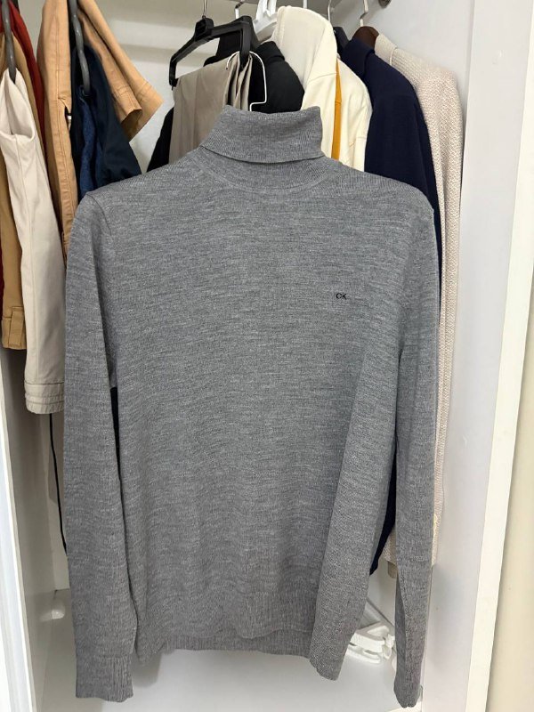 Мужская рубашка Hugo Boss, футболка Diesel, джинсы Diesel, брюки Massimo Dutti, свитер Calvin Klein, шорты Gant, шорты Hugo Boss 5