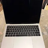 MacBook Pro 2017 1