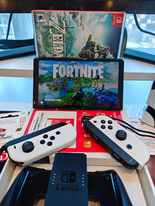 MIDI клавиатура AKAI MPK mini 5