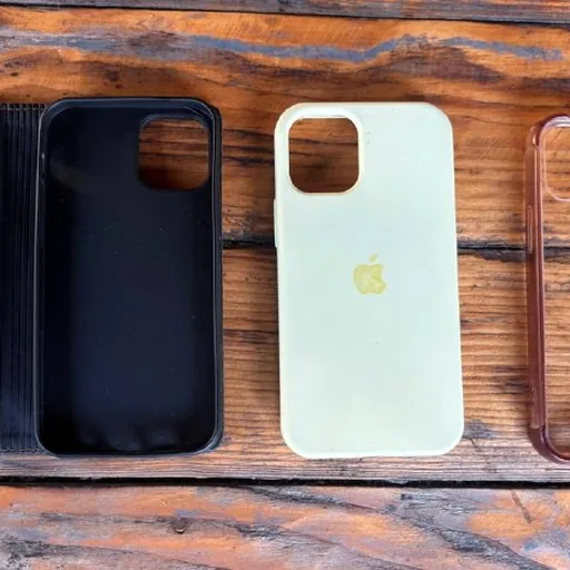 Чехлы для iPhone 12 mini