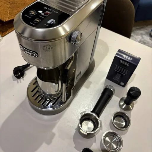 Кофемашина DeLonghi Dedica Duo EC890