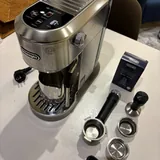 Кофемашина DeLonghi Dedica Duo EC890 1