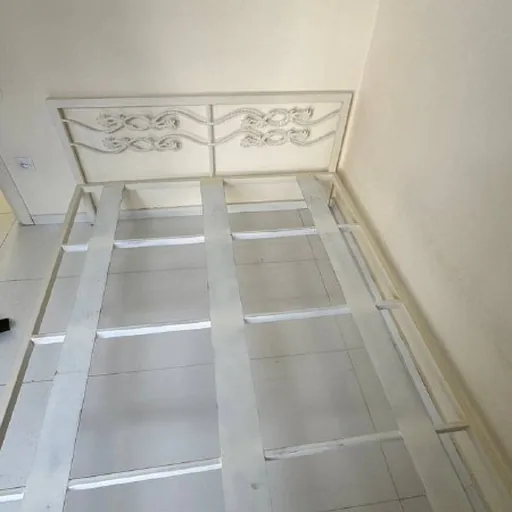 150×200 Bed with Wrought-Iron Headboard