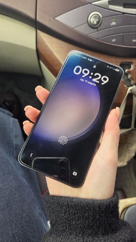 Samsung S23 3