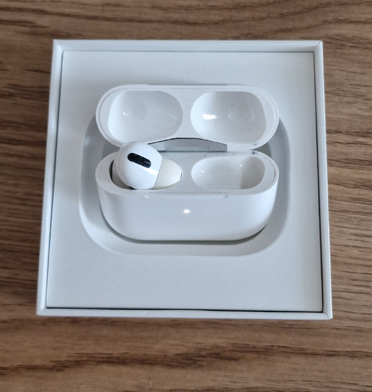 Apple AirPods Pro A2190 с неисправным правым наушником 2