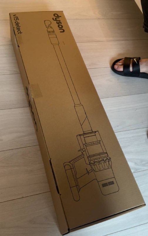 Пылесос Dyson v15, синтезатор Yamaha, аромалампа Aromaco 2