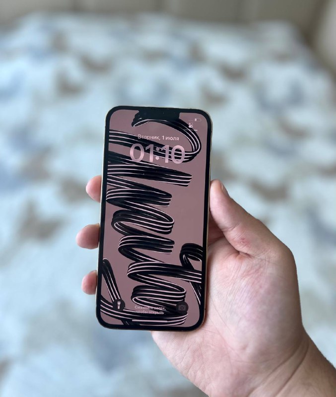iPhone 13 Pro, iPhone XR, iPhone 11 3