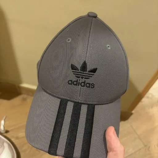 Женская кепка Adidas