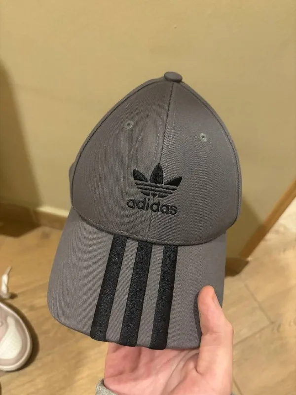 Женская кепка Adidas