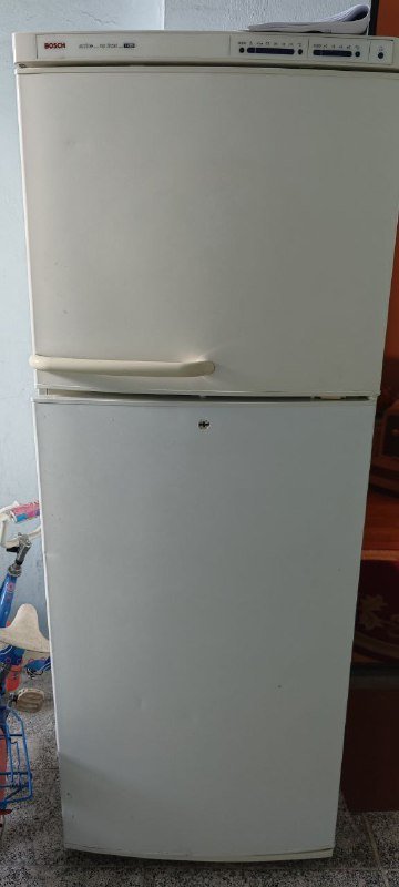 Холодильник BOSCH Intelligent Free 40 KSU405216W