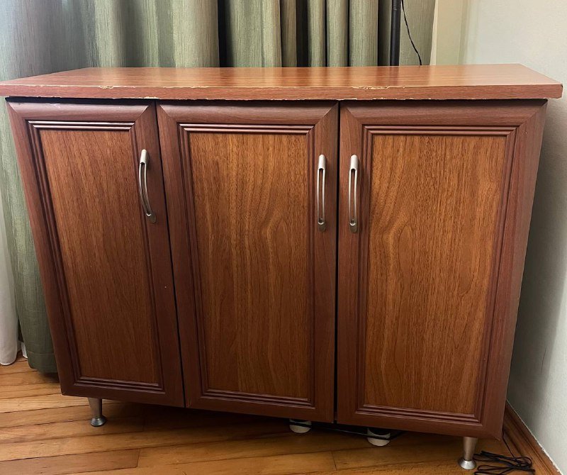 Шкафчик с полками